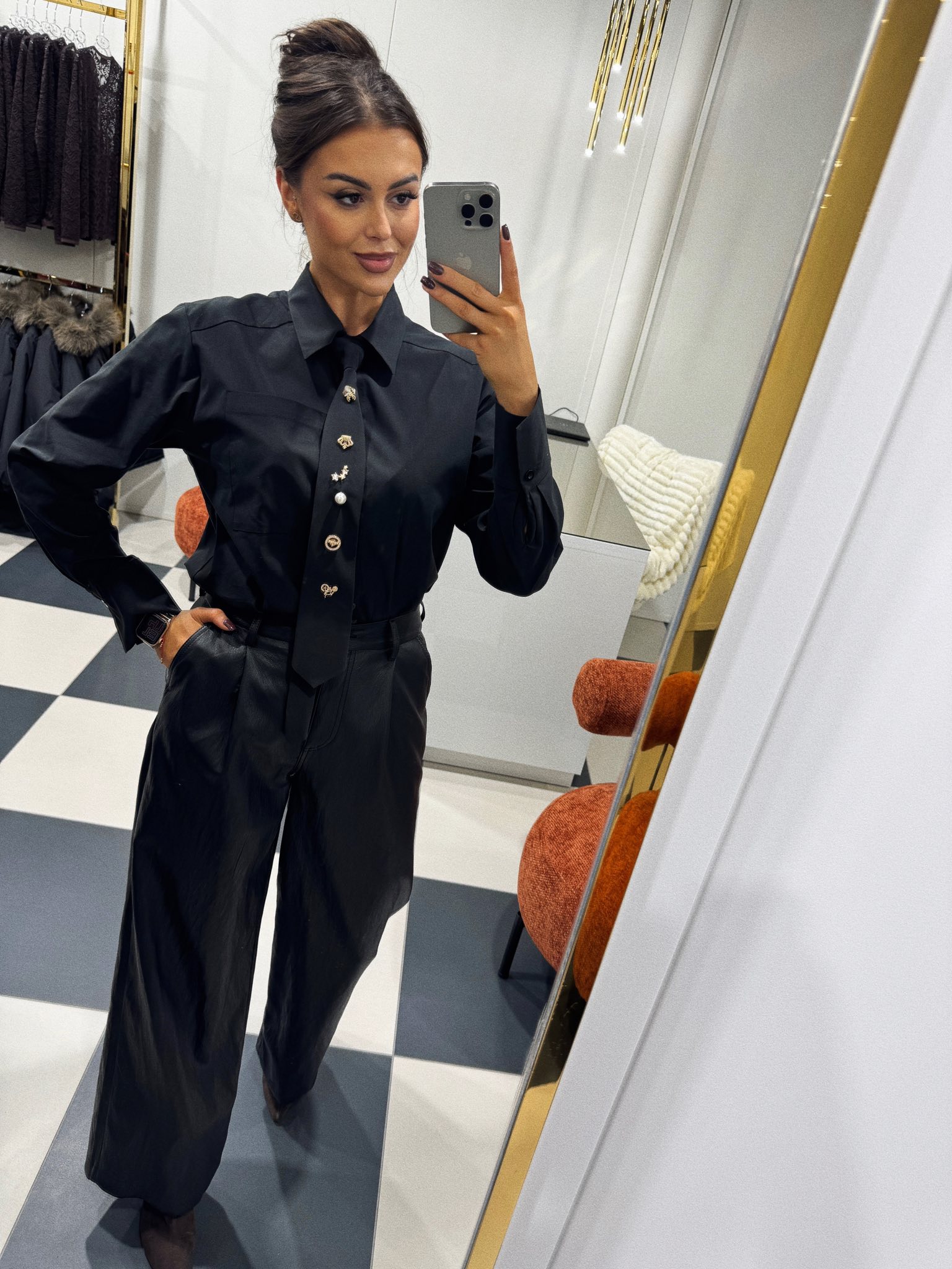 LIVI CZARNA KOSZULA TIE