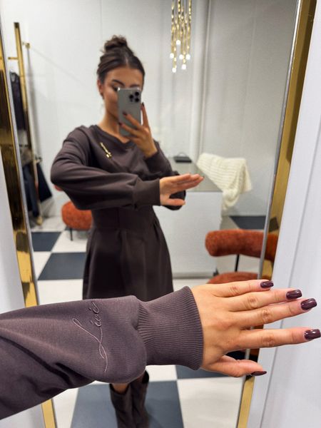 Livi sukienka gorsetowa czekoladowa 