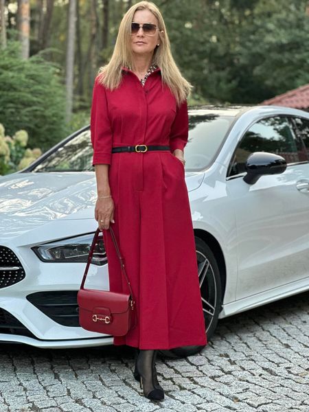 czerwony kombinezon damski